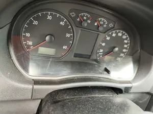 Foto de CUADRO INSTRUMENTOS VOLKSWAGEN POLO IV (9N1) 1.4 16V (75 CV / 55 KW) referencia 6Q0920820AVFKZ