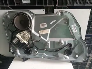 Foto de ELEVALUNAS DELANTERO IZQUIERDO SEAT CORDOBA BERLINA (6L2) 1.4 16V (101 CV / 74 KW) referencia 6L4837751