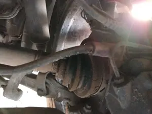 Foto de MANGUETA DELANTERA DERECHA AUDI A6 BERLINA (4B2) 1.8 20V Turbo (150 CV / 110 KW)