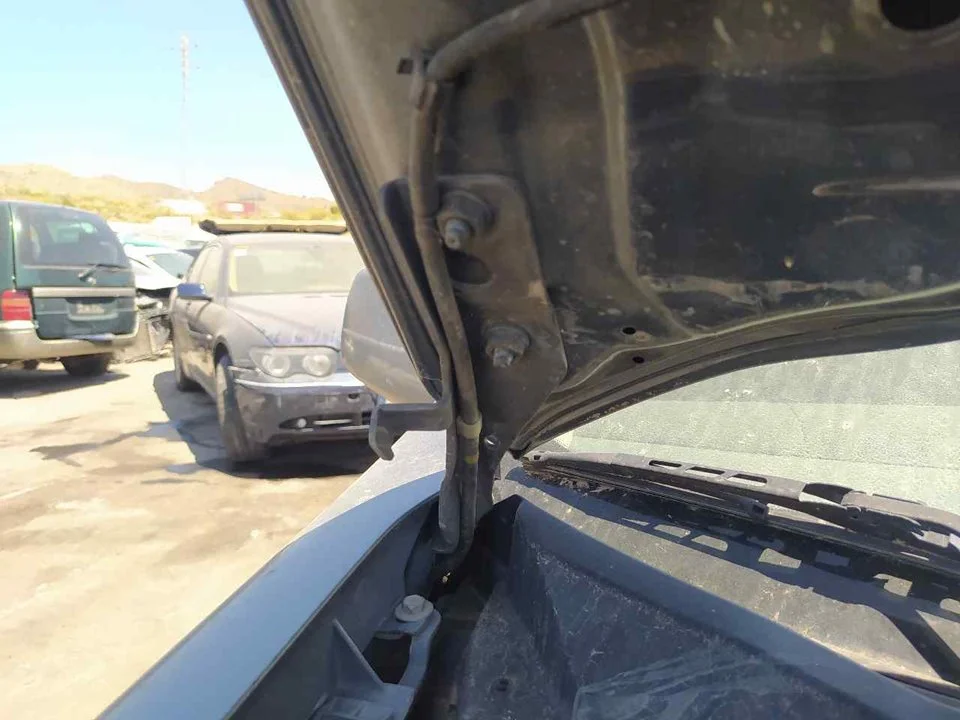 Foto de NO IDENTIFICADO NISSAN X-TRAIL (T30) 2.2 16V Turbodiesel CAT (114 CV / 84 KW)