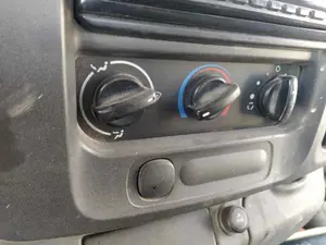 Foto de MANDO CALEFACCION / AIRE ACONDICIONADO FORD TRANSIT CAJA ABIERTA (FY) 2.4 TDE CAT (120 CV / 88 KW)