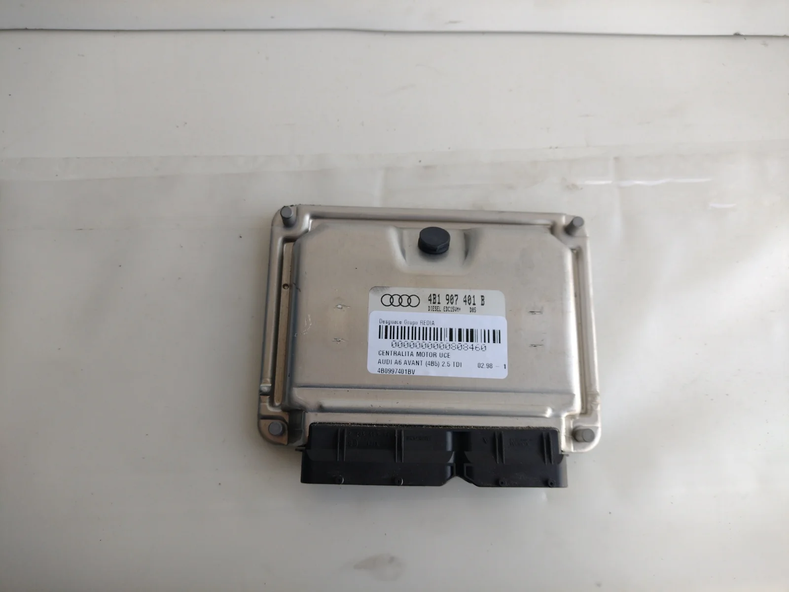 Foto de CENTRALITA MOTOR UCE AUDI A6 AVANT (4B5) 2.5 V6 24V TDI (150 CV / 110 KW) referencia 4B0997401B