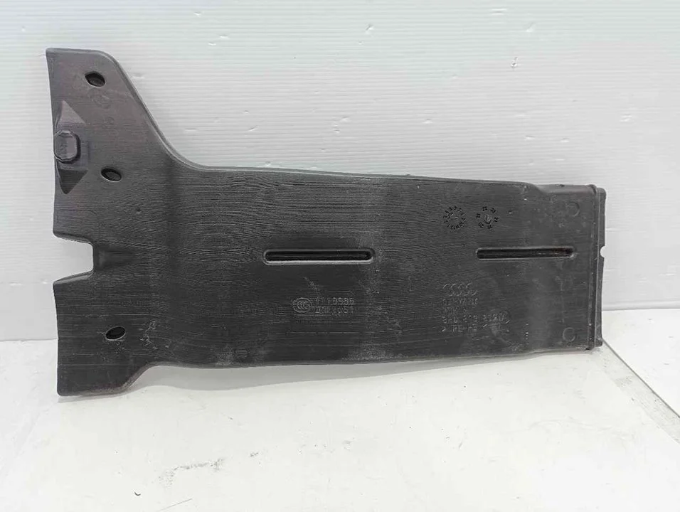 Foto de NO IDENTIFICADO PORSCHE MACAN (95BA) referencia 8R0819802