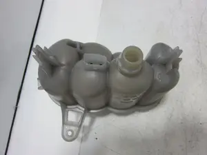 Foto de DEPOSITO EXPANSION AUDI A4 AVANT (8W5) referencia 8W0121405E foto 5