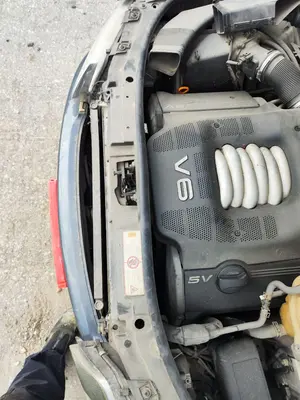Foto de PANEL FRONTAL AUDI A6 BERLINA (4B2) 2.4 V6 30V (165 CV / 121 KW)