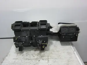 Foto de CALEFACCION ENTERA NORMAL MERCEDES-BENZ CLS (BM 219) 5.0 V8 24V CAT (306 CV / 225 KW) foto 5