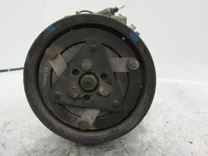 Foto de COMPRESOR AIRE ACONDICIONADO RENAULT CLIO II FASE II (B/CB0) 1.5 dCi Diesel (65 CV / 48 KW) referencia 6V12SD foto 7