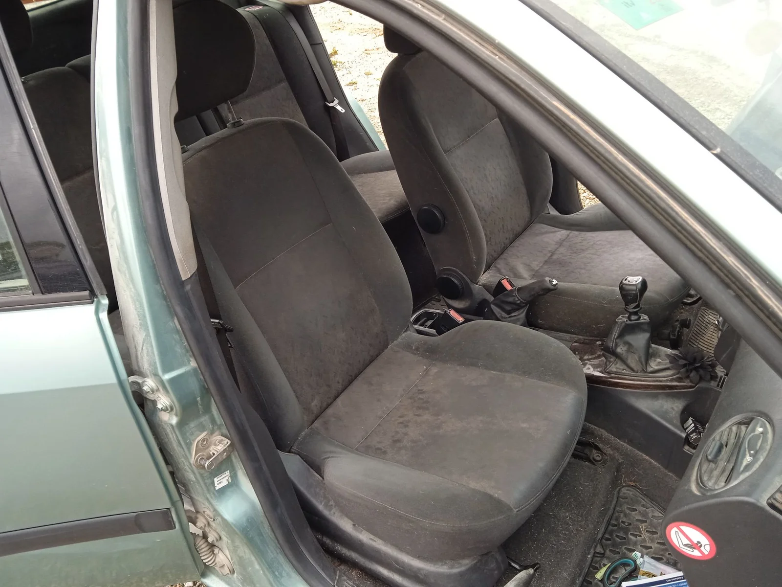 Foto de ASIENTO DELANTERO DERECHO FORD FOCUS FAMILIAR (CAK) 1.8 TDDI Turbodiesel CAT (90 CV / 66 KW)