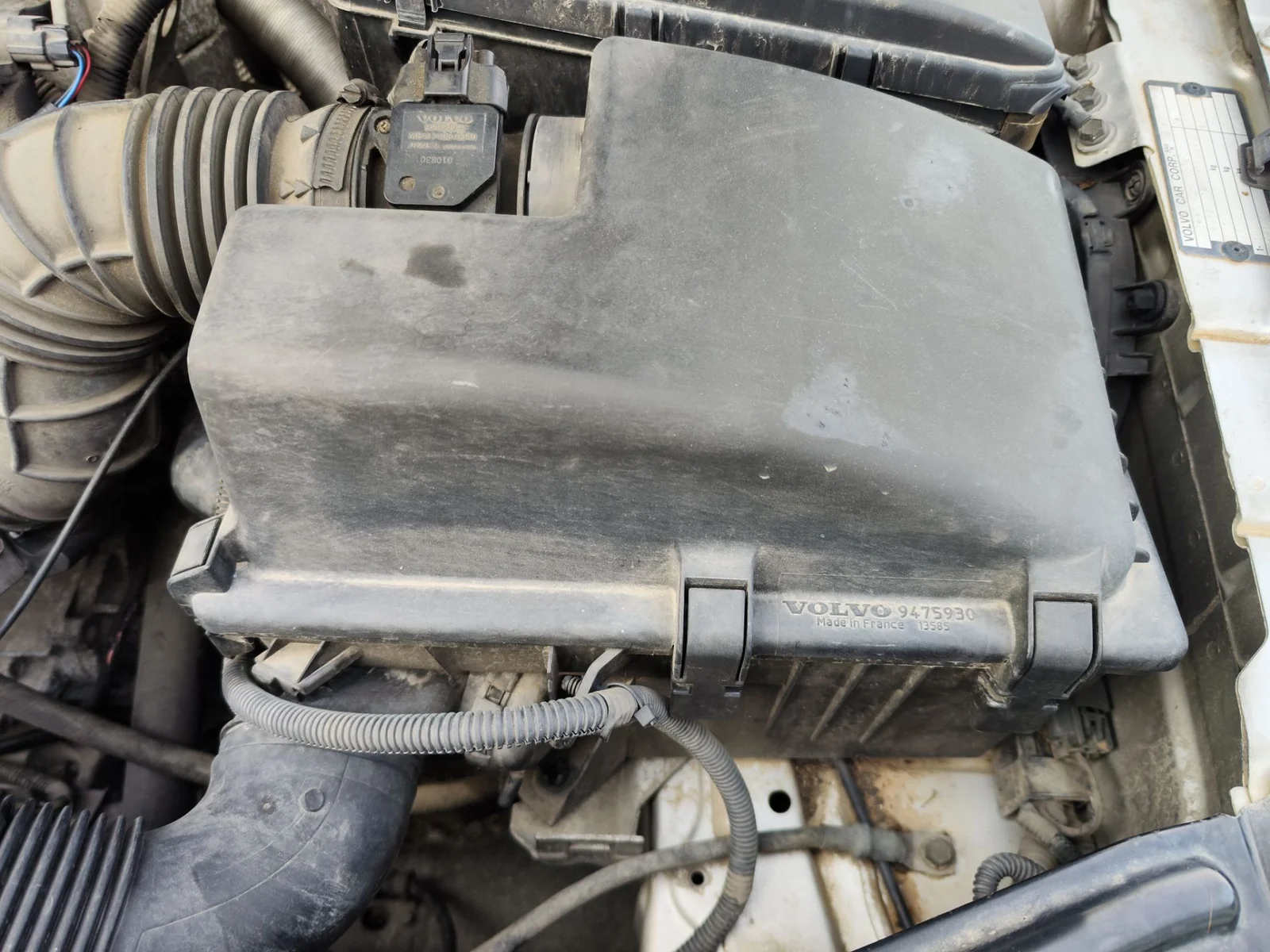Foto de CAJA FILTRO AIRE VOLVO S80 BERLINA 2.4 CAT (140 CV / 103 KW)