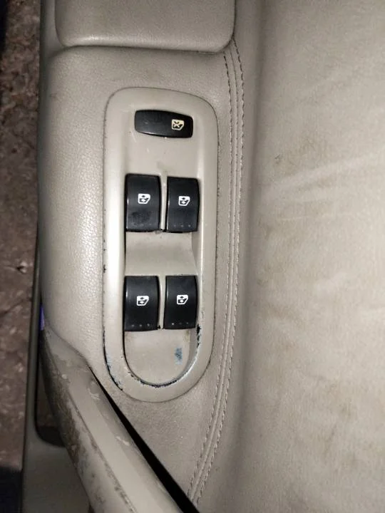 Foto de MANDO ELEVALUNAS DELANTERO IZQUIERDO RENAULT SCENIC II (JM)