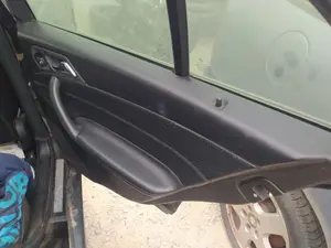 Foto de CERRADURA PUERTA TRASERA DERECHA MERCEDES-BENZ CLASE C (BM 203) BERLINA 2.2 CDI CAT (150 CV / 110 KW) referencia A2037300135 foto 3