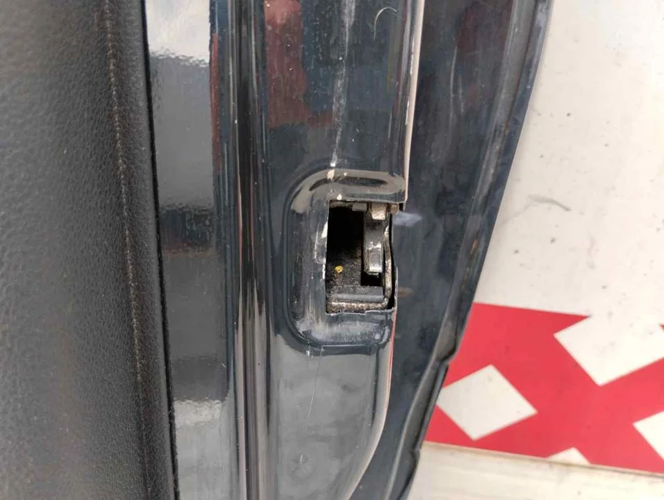 Foto de CERRADURA PUERTA DELANTERA DERECHA PEUGEOT 206 + 1.1 (60 CV / 44 KW)