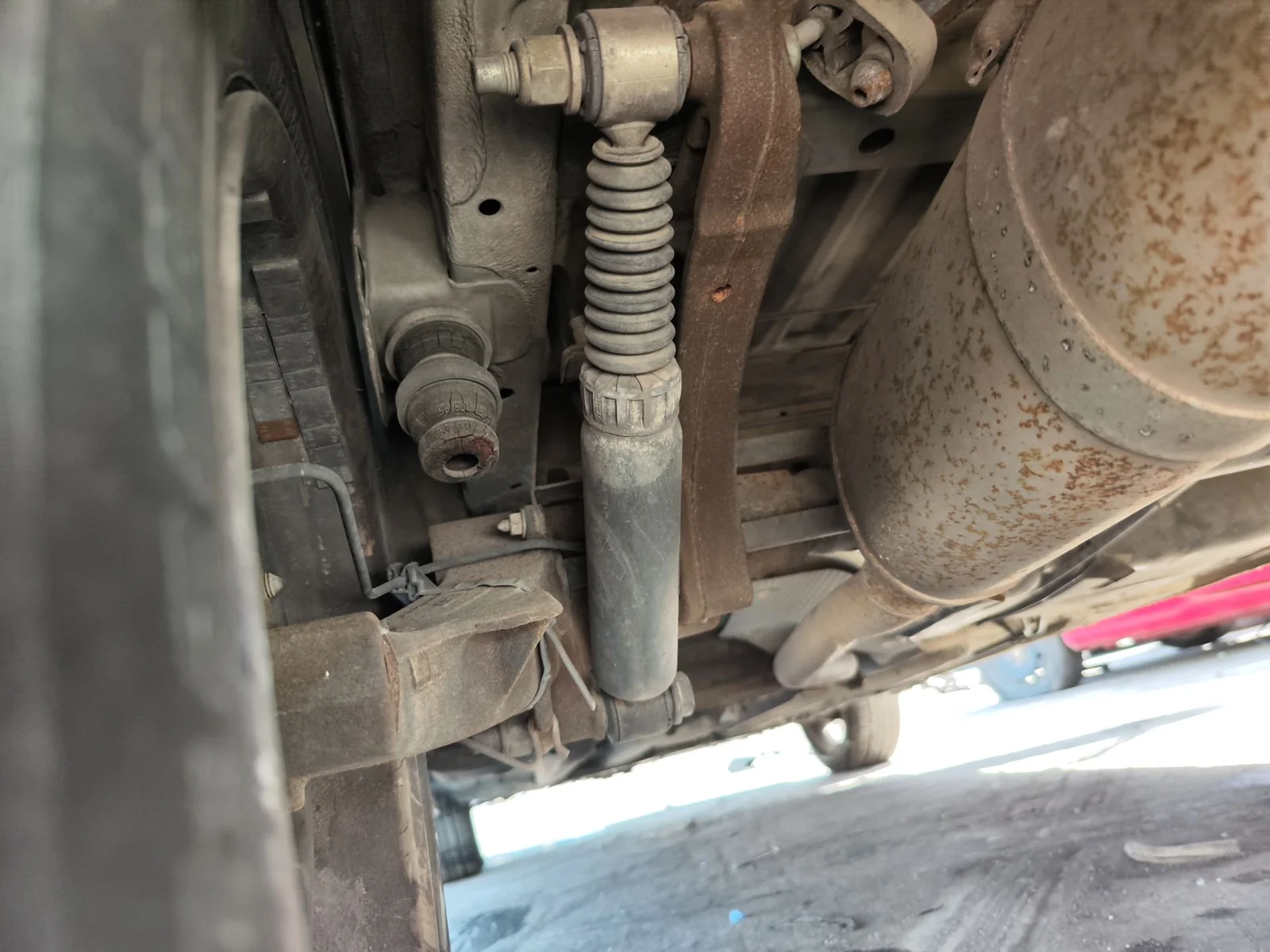 Foto de AMORTIGUADOR TRASERO IZQUIERDO CITROEN BERLINGO 2.0 HDi CAT (RHY / DW10TD) (90 CV / 66 KW) referencia 5206TA