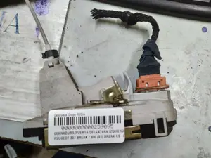 Foto de CERRADURA PUERTA DELANTERA IZQUIERDA PEUGEOT 307 BREAK / SW (S1)(04.2002) 1.6 HDi (109 CV / 80 KW)