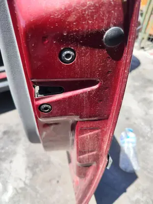 Foto de CERRADURA PUERTA DELANTERA DERECHA VOLKSWAGEN PASSAT BERLINA (3B2) 1.9 TDI (116 CV / 85 KW) referencia 6X1837014C
