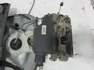 Foto de CERRADURA PUERTA DELANTERA IZQUIERDA SEAT IBIZA (6L1) 1.2 (64 CV / 47 KW) referencia 991990101 foto 1