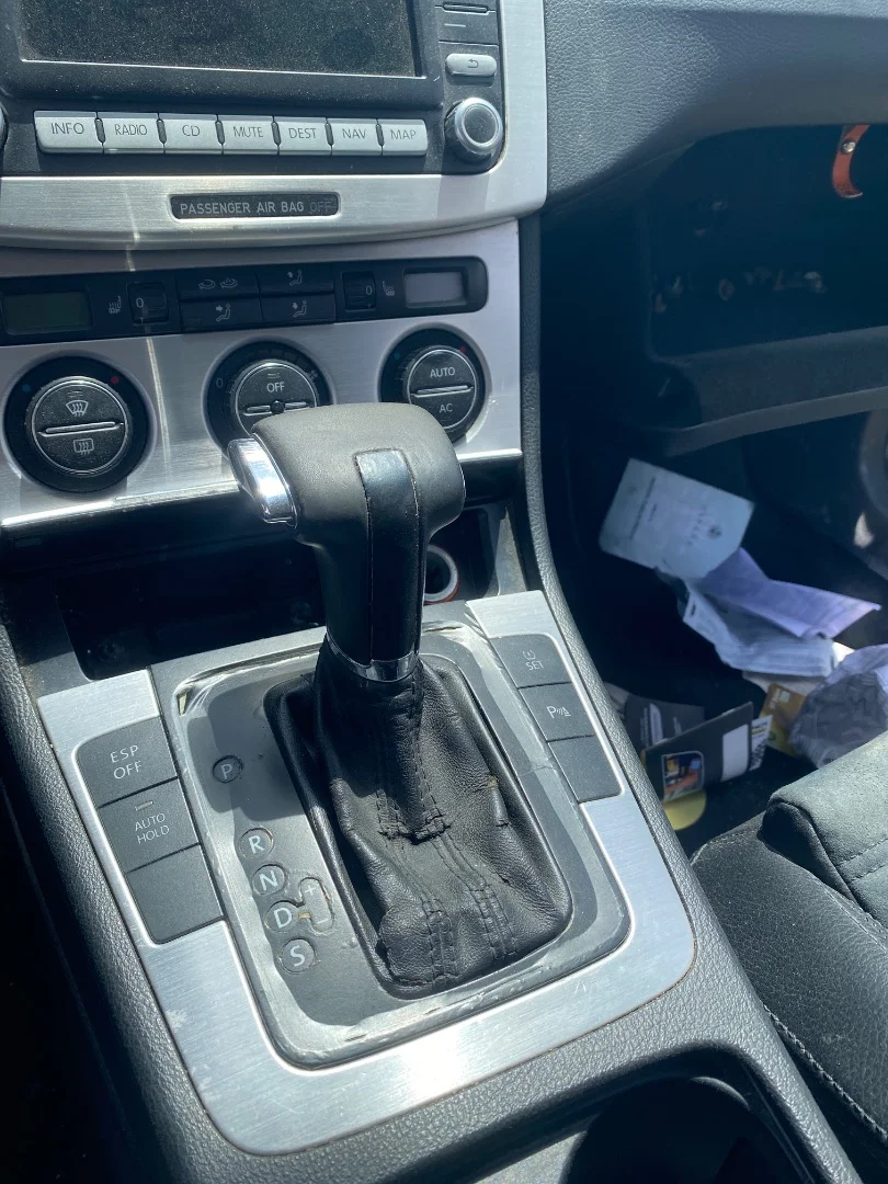 Foto de PALANCA CAMBIO VOLKSWAGEN PASSAT VARIANT (3C5) 2.0 TDI DPF (170 CV / 125 KW)
