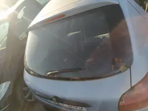 Foto de PANEL TRASERO PEUGEOT 206 1.6  (88 CV / 65 KW)