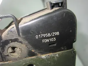 Foto de CERRADURA PUERTA TRASERA IZQUIERDA RENAULT ESPACE IV (JK0) 2.2 dCi Turbodiesel (150 CV / 110 KW) referencia 017958 foto 2