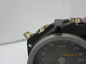 Foto de CUADRO INSTRUMENTOS RENAULT MEGANE II BERLINA 5P referencia 8200074323E foto 8
