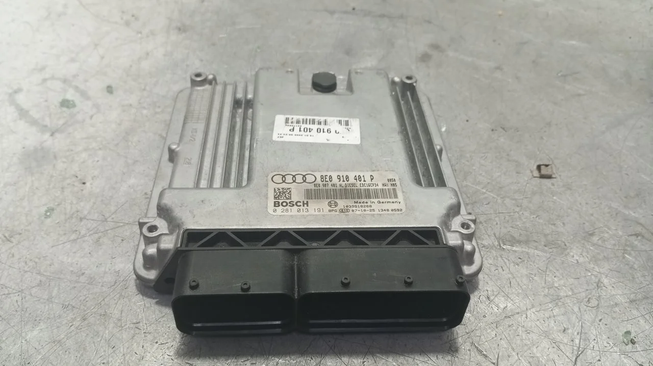Foto de CENTRALITA MOTOR UCE AUDI A4 AVANT (8E) 3.0 V6 24V TDI (233 CV / 171 KW) referencia 8E0910401P