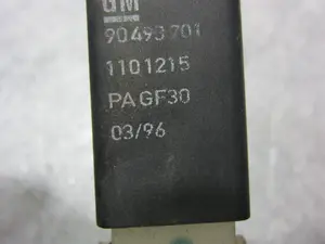 Foto de CERRADURA PUERTA DELANTERA IZQUIERDA OPEL ASTRA F BERLINA 1.6 CAT (101 CV / 74 KW) referencia 90493701 foto 3