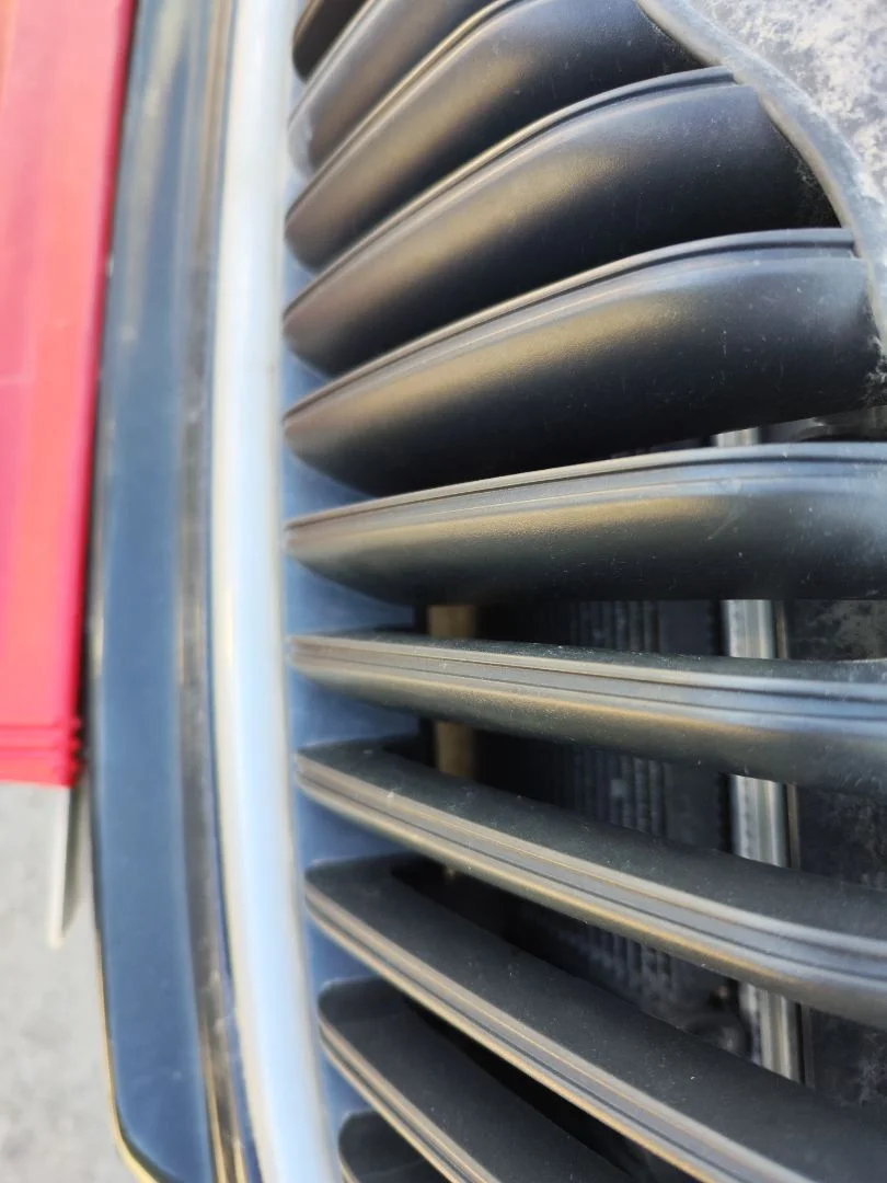 Foto de REFUERZO PARAGOLPES DELANTERO SKODA YETI (5L)(2009) 2.0 TDI (110 CV / 81 KW)