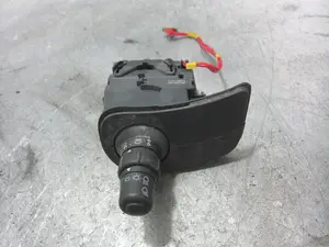 Foto de MANDO LUCES RENAULT CLIO III 1.2 16V (75 CV / 55 KW) referencia 255405605R foto 13