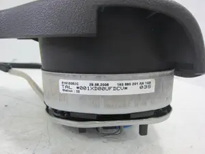 Foto de AIRBAG DELANTERO IZQUIERDO VOLKSWAGEN GOLF V (1K1)(10.2003) 2.0 TDI (140 CV / 103 KW) referencia 1K0880201AN1QB foto 2