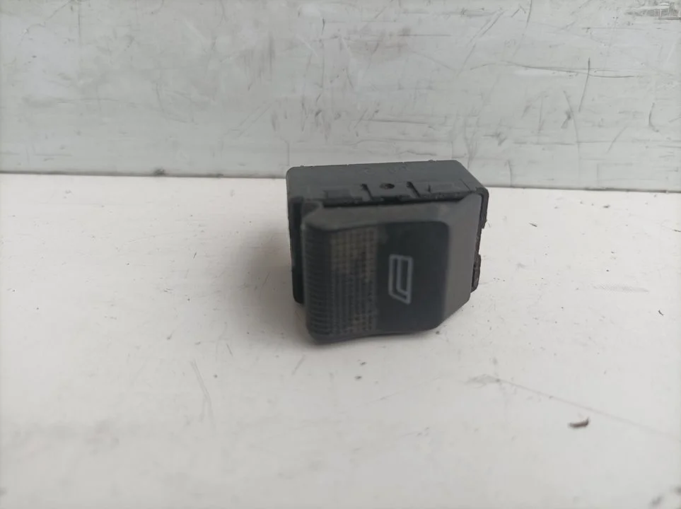 Foto de MANDO ELEVALUNAS DELANTERO IZQUIERDO SEAT CORDOBA BERLINA (6K2) referencia 6H0959855A