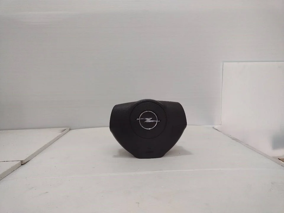 Foto de AIRBAG DELANTERO IZQUIERDO OPEL VECTRA C BERLINA 1.9 16V CDTI CAT (Z 19 DTH / LRD) (150 CV / 110 KW) referencia 13203886