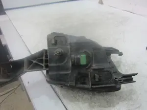 Foto de FARO ANTINIEBLA DERECHO PEUGEOT 407 1.6 HDi FAP CAT (9HZ / DV6TED4) (109 CV / 80 KW) referencia 42161748 foto 2