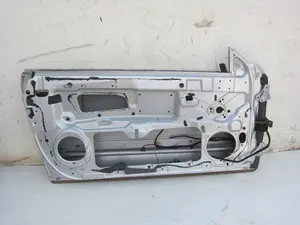 Foto de PUERTA DELANTERA IZQUIERDA MERCEDES-BENZ CLK (BM 209) CABRIO 3.2 V6 18V CAT (218 CV / 160 KW) foto 10