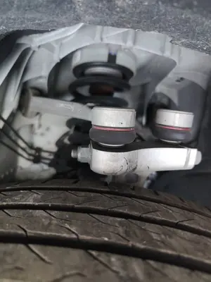 Foto de AMORTIGUADOR DELANTERO IZQUIERDO AUDI Q5 FYG Híbrido 220 kW (2.0 Ltr. - 195 kW TFSI) (299 CV / 220 KW) referencia 80A413031