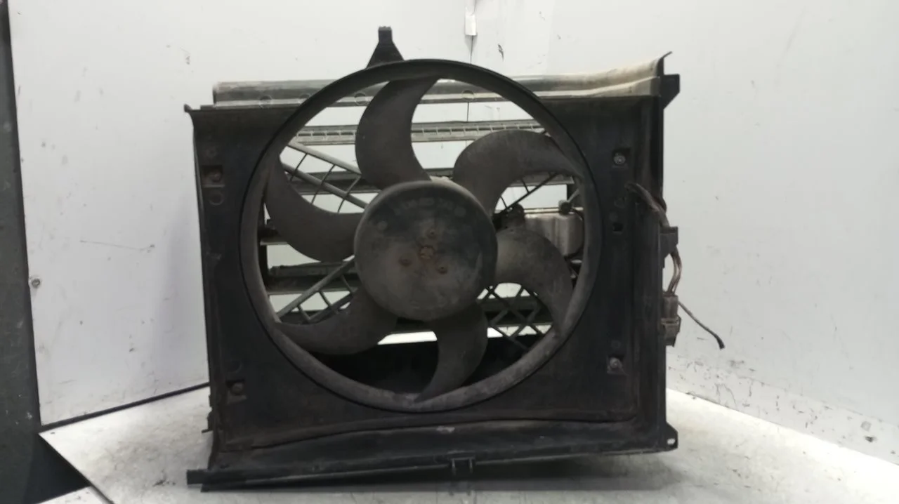 Foto de ELECTROVENTILADOR BMW SERIE 3 COMPACTO (E46) 2.0 16V Diesel CAT (150 CV / 110 KW) referencia 17117801423