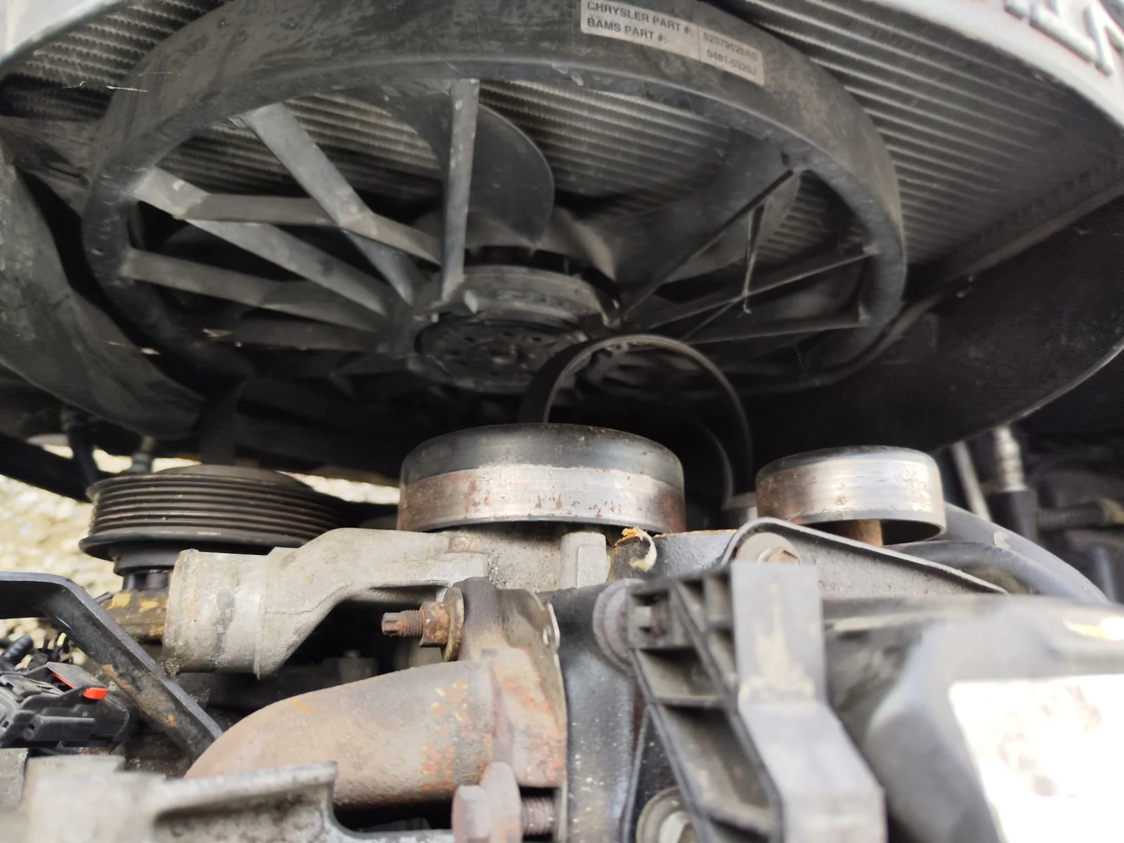 Foto de ELECTROVENTILADOR RADIADOR AIRE ACONDICIONADO JEEP GRAND CHEROKEE (WJ/WG) 4.0 CAT (190 CV / 140 KW)