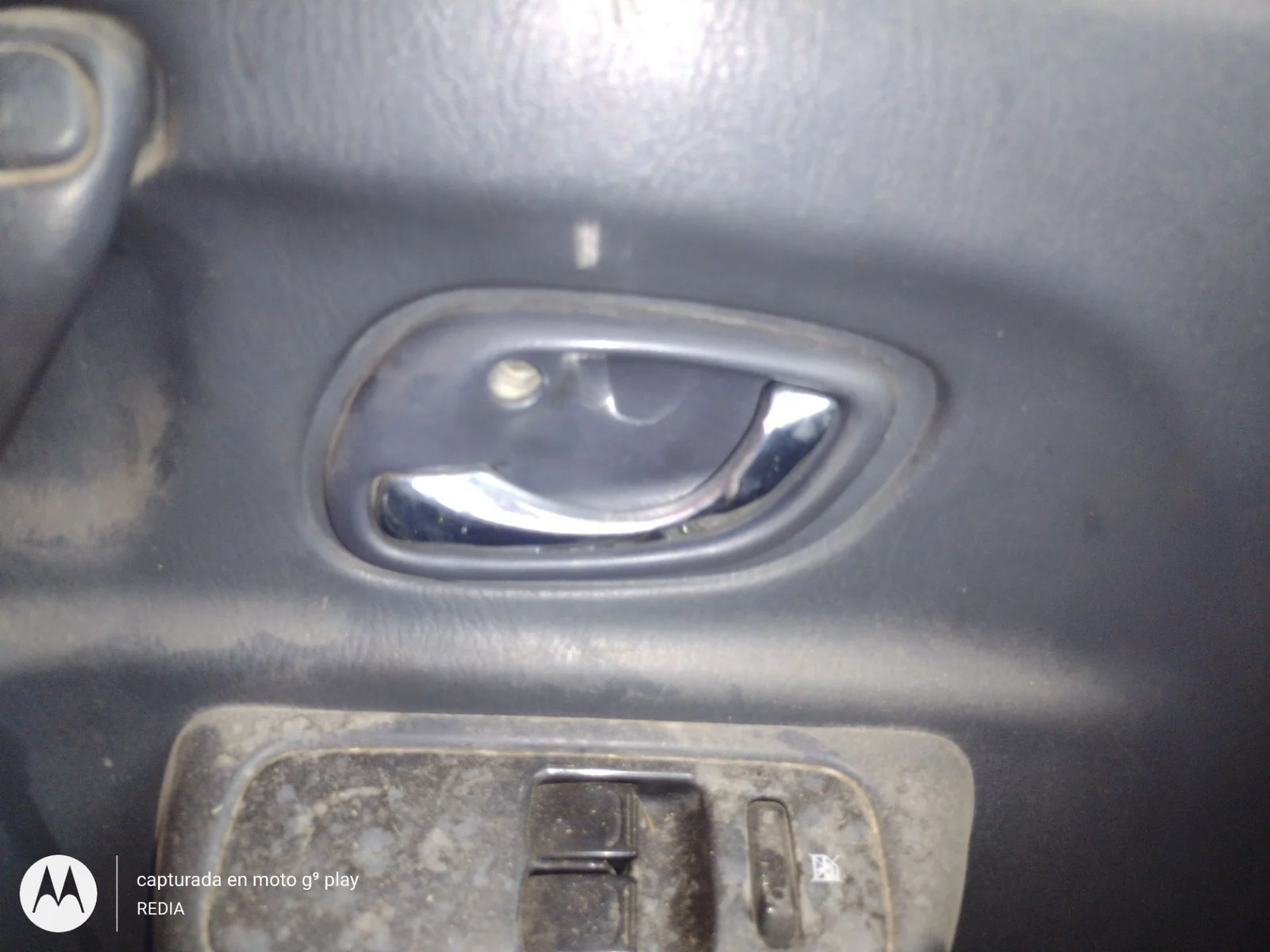 Foto de MANETA INTERIOR DELANTERA IZQUIERDA SUZUKI IGNIS (RG/FH) 1.3 CAT (83 CV / 61 KW)