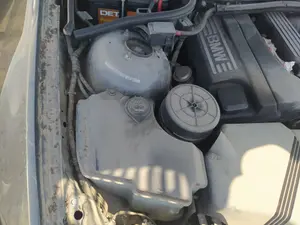 Foto de TUBOS AIRE ACONDICIONADO BMW SERIE 3 BERLINA (E46) 2.5 24V CAT (170 CV / 125 KW) referencia 64118372784 foto 1
