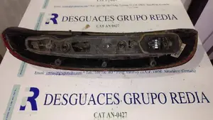Foto de PILOTO TRASERO DERECHO OPEL CORSA C referencia 09114337 foto 3