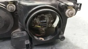 Foto de FARO DERECHO VOLKSWAGEN PASSAT VARIANT (3B5) 1.9 TDI (116 CV / 85 KW) referencia 3B0941018R foto 4