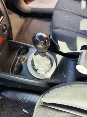 Foto de PALANCA CAMBIO RENAULT MEGANE II BERLINA 5P 1.5 dCi Diesel (106 CV / 78 KW)