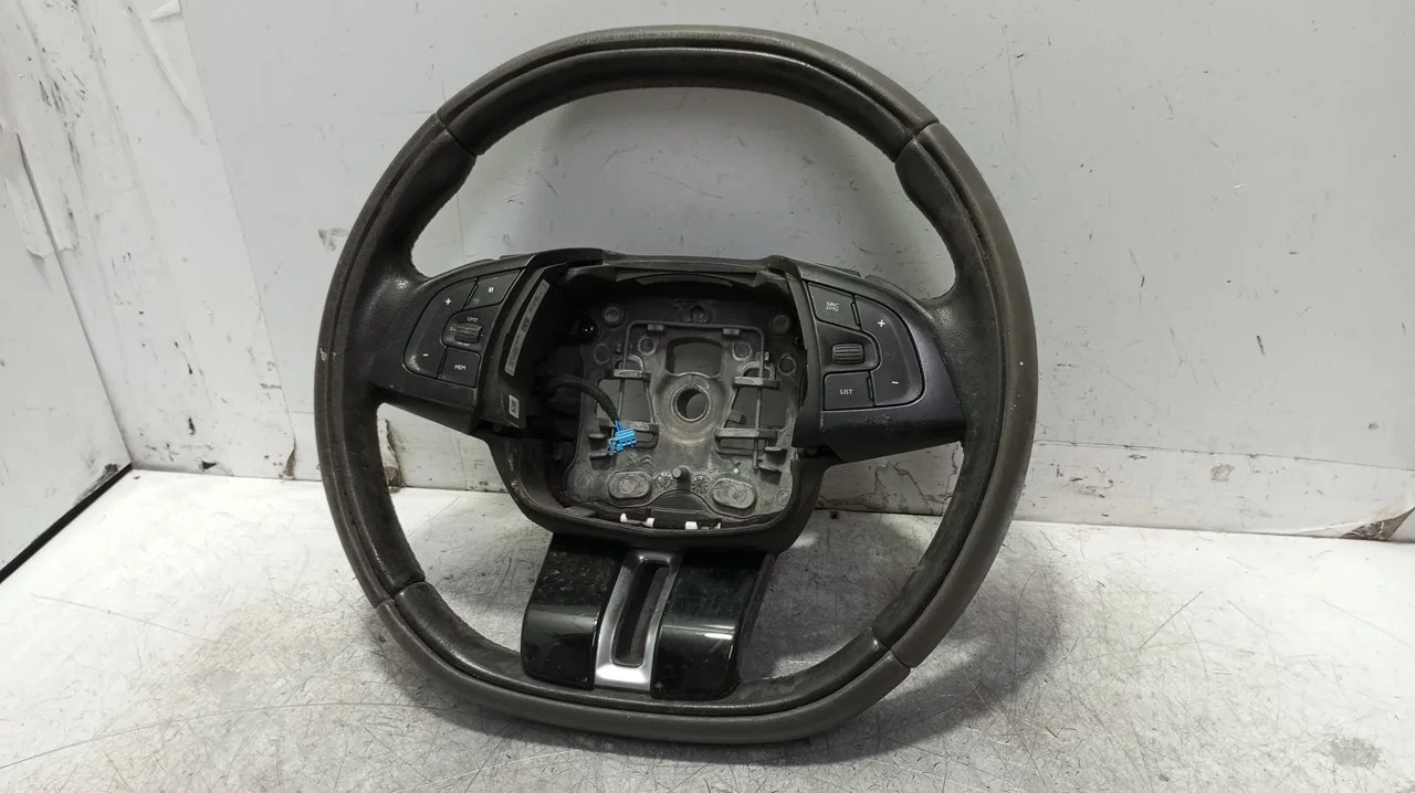 Foto de VOLANTE CITROEN C4 CACTUS 1.2 12V VTi (82 CV / 60 KW) referencia 98004092ZD