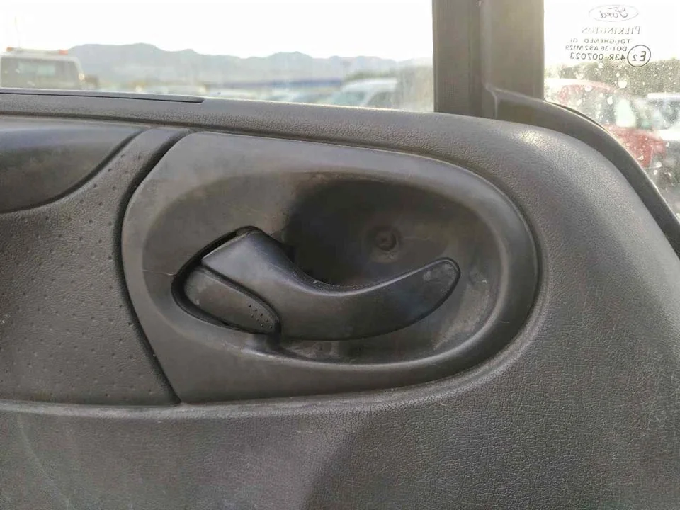 Foto de MANETA INTERIOR DELANTERA IZQUIERDA FORD TRANSIT COMBI (FY) 2.0 TD CAT (75 CV / 55 KW)