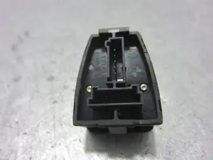 Foto de MANDO RETROVISOR BMW SERIE 3 BERLINA (E46) 2.0 16V Diesel CAT (136 CV / 100 KW) referencia 613183736919 foto 3