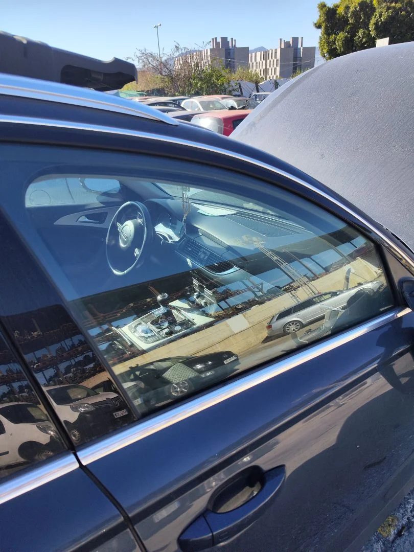 Foto de LUNA DELANTERA DERECHA AUDI A6 AVANT (4GD) 2.0 16V TDI (190 CV / 140 KW) referencia 4F0845202D