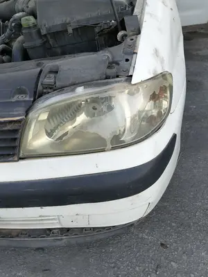 Foto de FARO IZQUIERDO SEAT IBIZA (6K1) 1.9 TDI (90 CV / 66 KW) referencia 6K1941043A