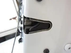 Foto de CERRADURA PUERTA DELANTERA DERECHA BMW SERIE 1 BERLINA (E81/E87) referencia 7059974 foto 3