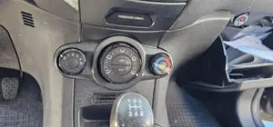 Foto de MANDO CALEFACCION / AIRE ACONDICIONADO FORD FIESTA (CNN) 1.25 16V CAT (82 CV / 60 KW)