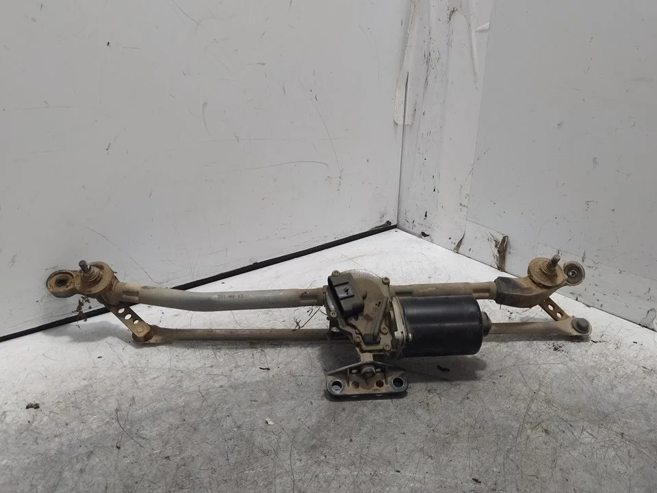 Foto de MOTOR LIMPIA DELANTERO OPEL ASTRA G BERLINA 2.0 DTI (101 CV / 74 KW) referencia 404387