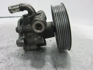 Foto de BOMBA SERVODIRECCION VOLKSWAGEN GOLF IV BERLINA (1J1)(10.1997) 1.9 TDI (131 CV / 96 KW) referencia 1J0423154A foto 2